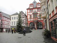 Marktplatz mit dem St. Michaels-Brunnen in Bernkastel-Kues