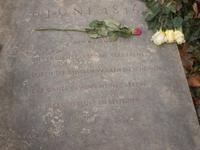 Grabstein für Goethes Frau Christiane Vulpius in Weimar &ndash; &copy; Michael Krause (Eberhardt TRAVEL)