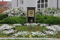 Blumenuhr vor der Marienkirche Grossenhain