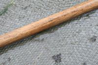 gut getarnt: eine Baby-Scholle