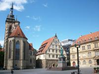 Schillerplatz mit Blick auf die Stiftkirche