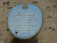 ehemals Wohnsitz einer Patrizierfamilie, später Gerichts- und Zeughaus