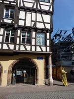 na, wer passt da noch durch