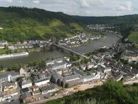 Blick vom Pinnerkreuz auf Cochem und die Mosel
