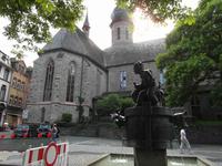 St. Martin und der Ziegenbrunnen
