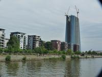 Blick vom Main auf Neubau
