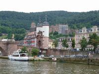 Tor der Alten Brücke mit Schloßblick