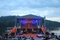 Auftakt mit einem Medley aus König der Löwen