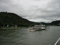 auf dem Rhein