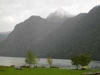 der erste Schnee in den Bergen