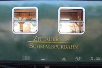 Schriftzug am Wagon der Schmalspurbahn