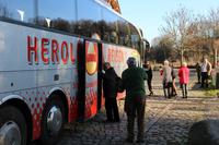 Treff am Bus zur Abfahrt nach Berlin