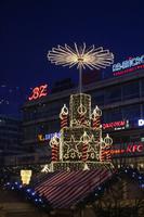 beleuchteter Kurfürstendamm in Berlin