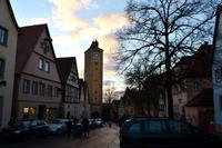 012 Rothenburg - Herrngasse mit Burgtor