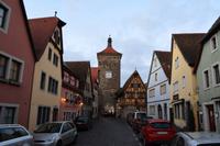 025 Rothenburg - Spitalgasse mit Siebersturm
