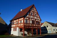 035 Dürrfeld in Franken - Historisches Fachwerkrathaus von