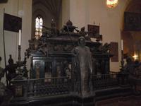 1_Sonntag_München_Frauenkirche_Kenotaph_Kaiser_Ludwig_der_Baier