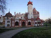 Das Schloß in seiner ganzen Schönheit