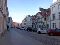 Restaurierte Häuser in der Innenstadt im Weihnachtsschmuck