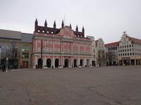 Das Rathaus von Rostock in seiner ganzen Schönheit