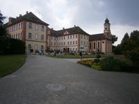 Schloß und Kirche im Park der Insel Mainau