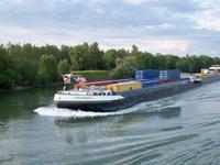 Zahlreiche Schubverbände begegnen uns.