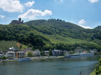 Blick von der Brücke zur A-ROSA Flora, Bernkastel-Kues