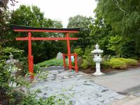 Tori zum Japanischen Garten &ndash; &copy; Petra Scherbaum (Eberhardt TRAVEL)