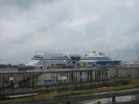 Hamburg, AIDA im Hintergrund