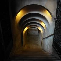 Im Mainzer Dom - Treppe zur Gruft