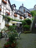 Beilstein - typisches Weinstädtchen an der Mosel