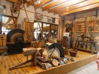 In Idar-Oberstein: beim Edelsteinschleifer