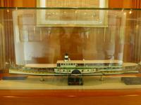 Modell des Schaufelraddampfers