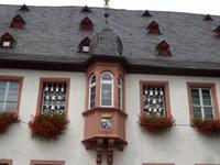 Rüdesheim, Glockenspiel aus Meißner Porzellan