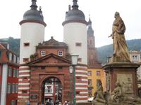 DSCN4823 - HD -Brückentor u. Karl-Theodor Denkmal