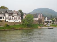 DSCN4849 - Rheinfahrt, Schiffsanlegestelle Rhens
