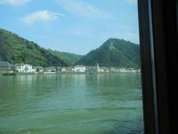 DSCN4883 - Rhein, Blick vom Unterdeck auf St. Goarshausen