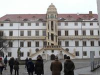 Schlosshof Hartenfels mit Wendelstein