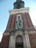 Eingangsportal St. Michael