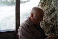 Wegdrehen vor'm Wasserspritzer