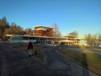 Berühmt in Bernried am Starnberger See:   das Buchheim Museum der Phantasie.