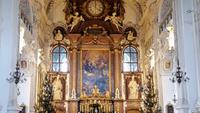 Blick zum Altar