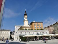 Cafe Glockenspiel und Michaeliskirche, Salzburg