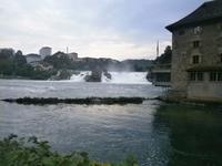 Der Rheinfall in seiner ganzen Größe