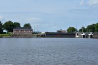 Emden - Schleuse zum Außenhafen, zur Ems und damit zur Nordsee