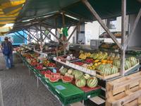 Frisches Obst und Gemüse von dieser Insel