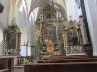 Hauptaltar der Kirche auf der Fraueninsel