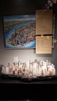 Nachbildung der Skyline von Manhattan mit Kristallen