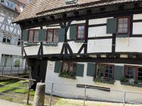 Schiefes Hotel