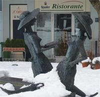 Springbrunnen im Winter